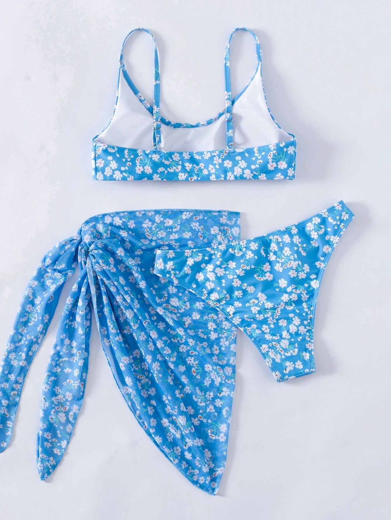 Biquíni Floral Top com Saída de Praia 3 Peças