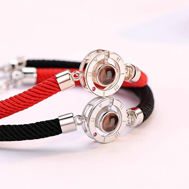 Pulseira casal Escrito Eu Te Amo Em 100 Idiomas