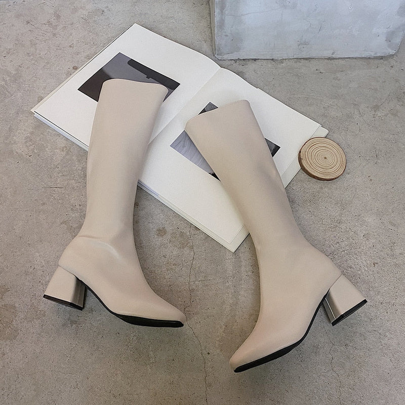 Bota Cano Alto Ludmilla