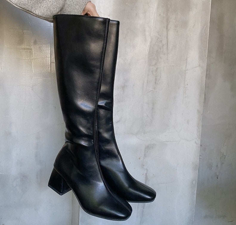 Bota Cano Alto Ludmilla