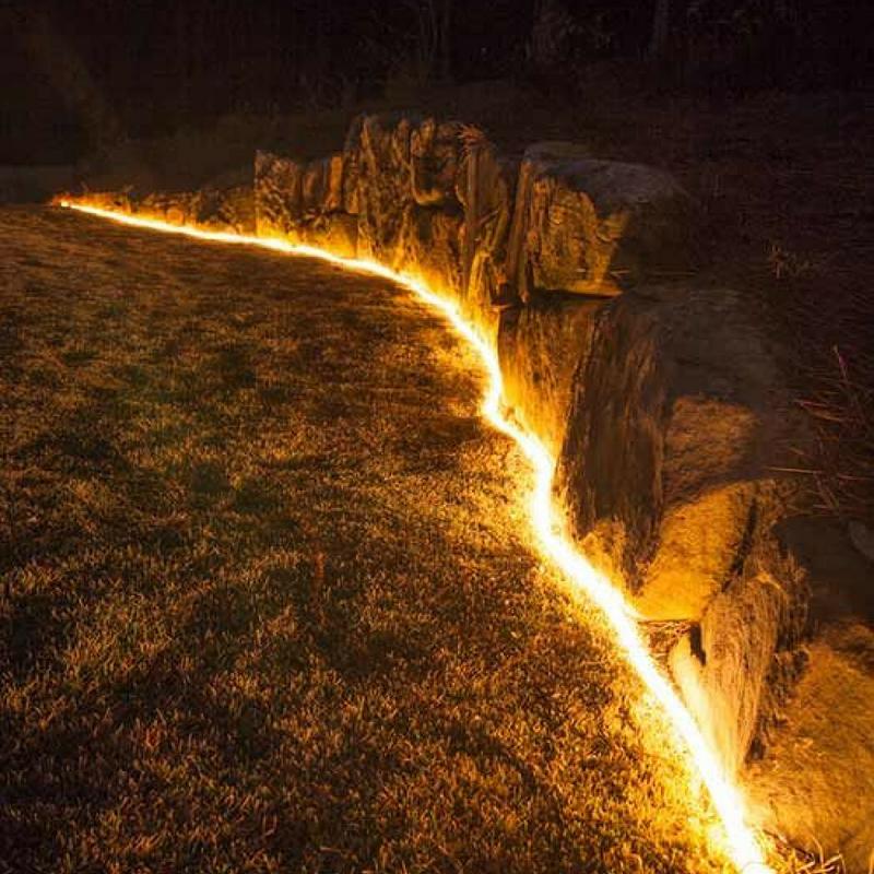 Tiras de Luz ao Ar Livre com Energia Solar