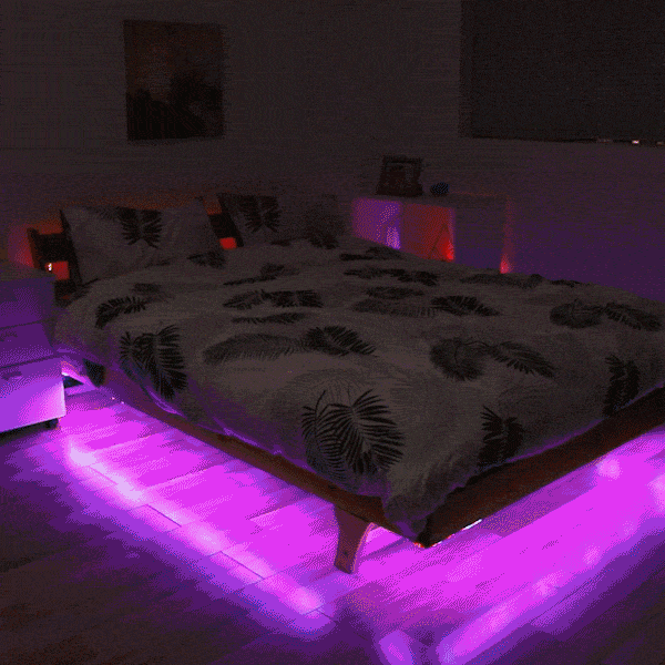 Tira de Led RGB com Controle Remoto - 300 Leds em 4.8 mts