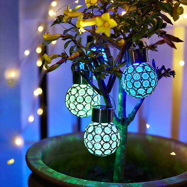 Bola de Cristal LED Multicor de Energia Solar