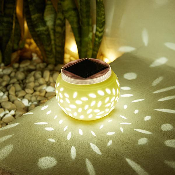 Lâmpada LED de Cerâmica com Energia Solar