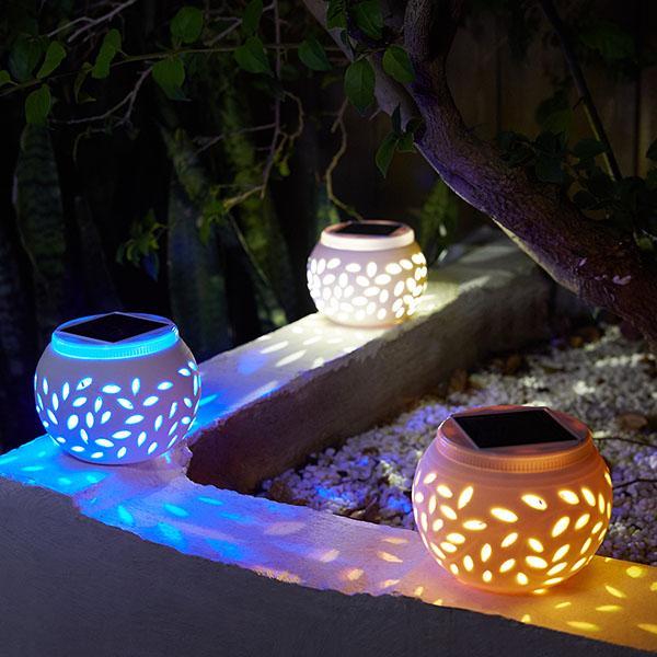 Lâmpada LED de Cerâmica com Energia Solar